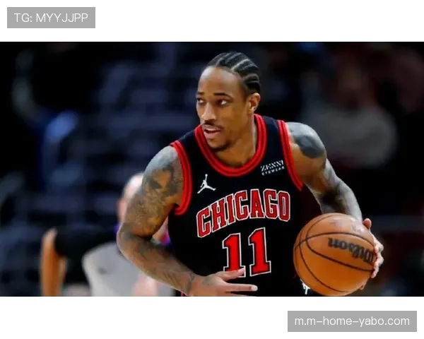 布朗在明星赛首发出战 老将组中展现攻防全能性 布朗在明星赛首发出战 老将组中展现攻防全能性